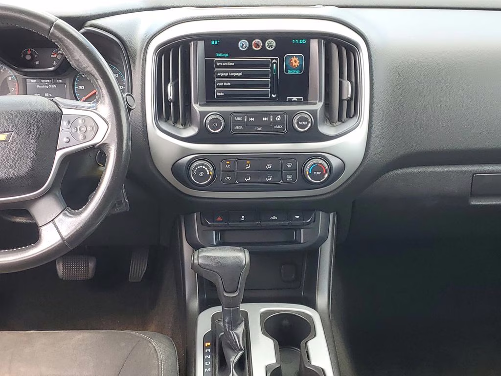 2015 Silver Ice Metallic Chevrolet Colorado LT RWD Truck