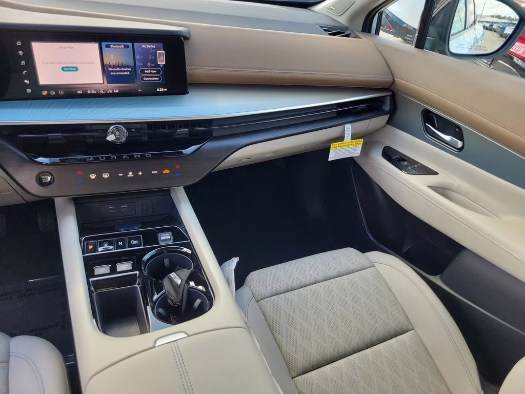 2026 Everest White Pearl Tricoat Nissan Murano Platinum AWD SUV
