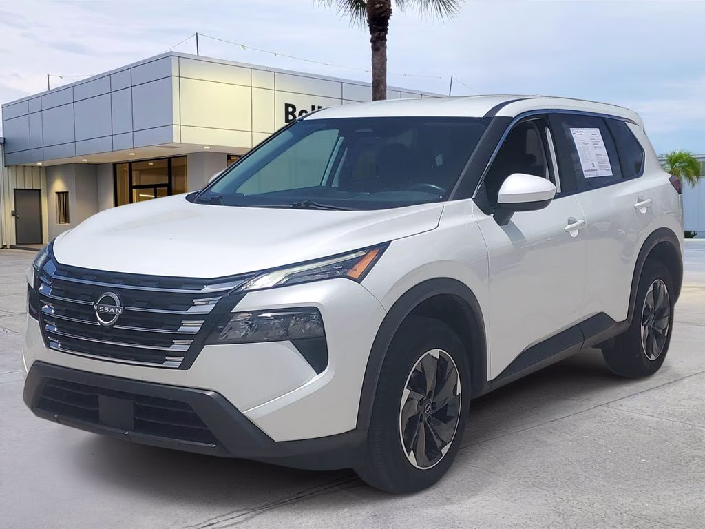 2025 Everest White Pearl Nissan Rogue SV AWD SUV