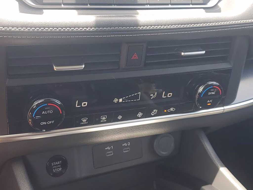2025 Everest White Pearl Nissan Rogue SV AWD SUV