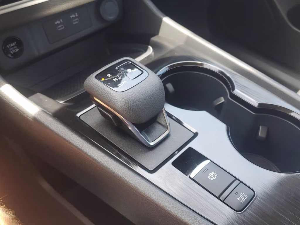 2025 Everest White Pearl Nissan Rogue SV AWD SUV