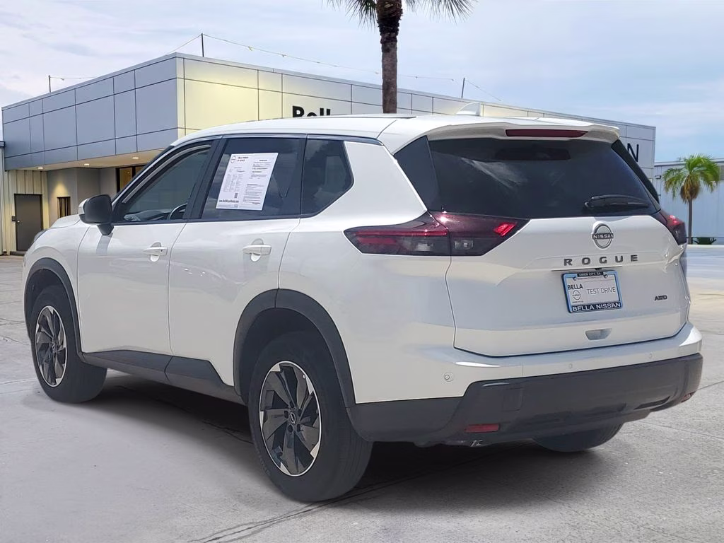 2025 Everest White Pearl Nissan Rogue SV AWD SUV