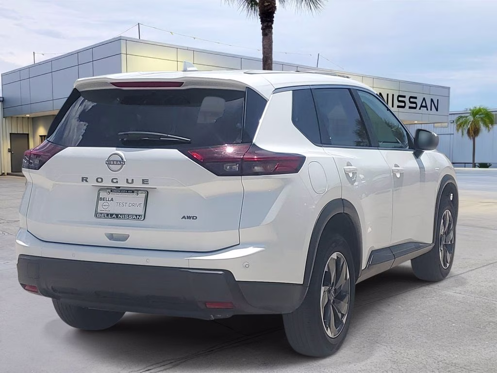 2025 Everest White Pearl Nissan Rogue SV AWD SUV