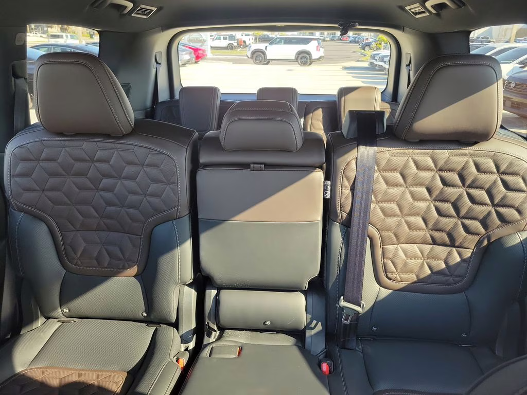 2025 Super Black Nissan Armada Platinum Reserve 4X4 SUV