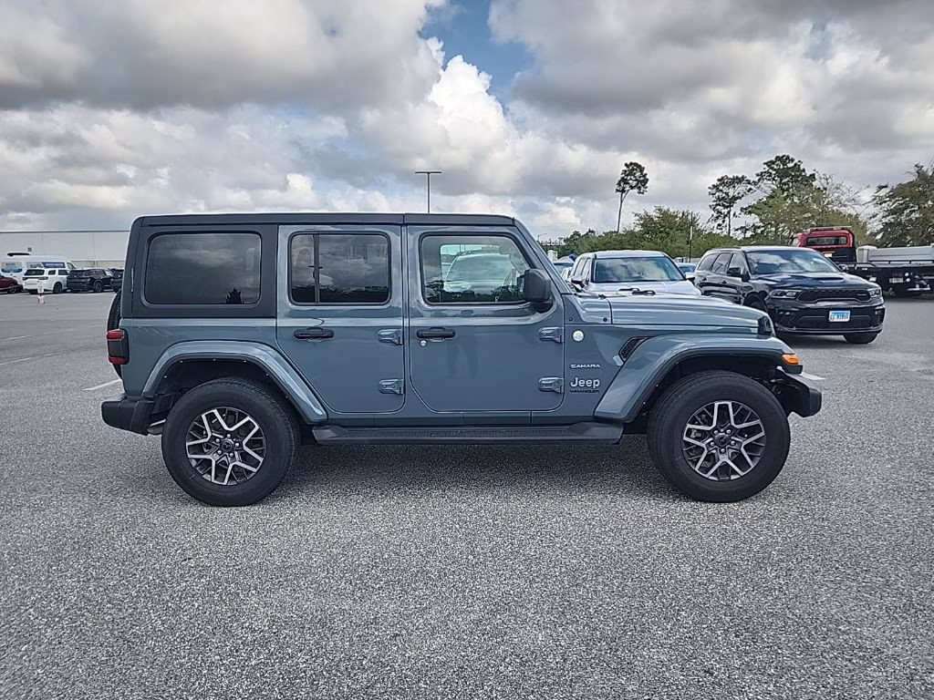 2024 Hydro Blue Pearlcoat Jeep Wrangler Sahara 4X4 SUV