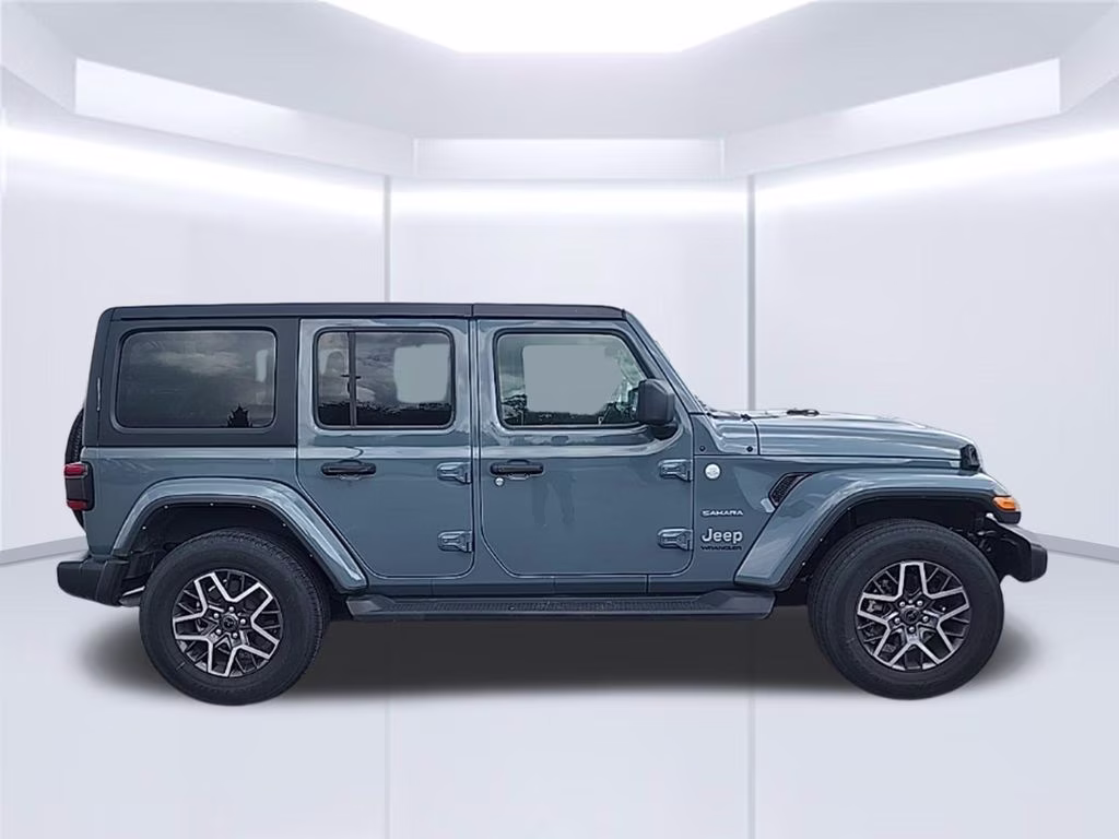 2024 Hydro Blue Pearlcoat Jeep Wrangler Sahara 4X4 SUV