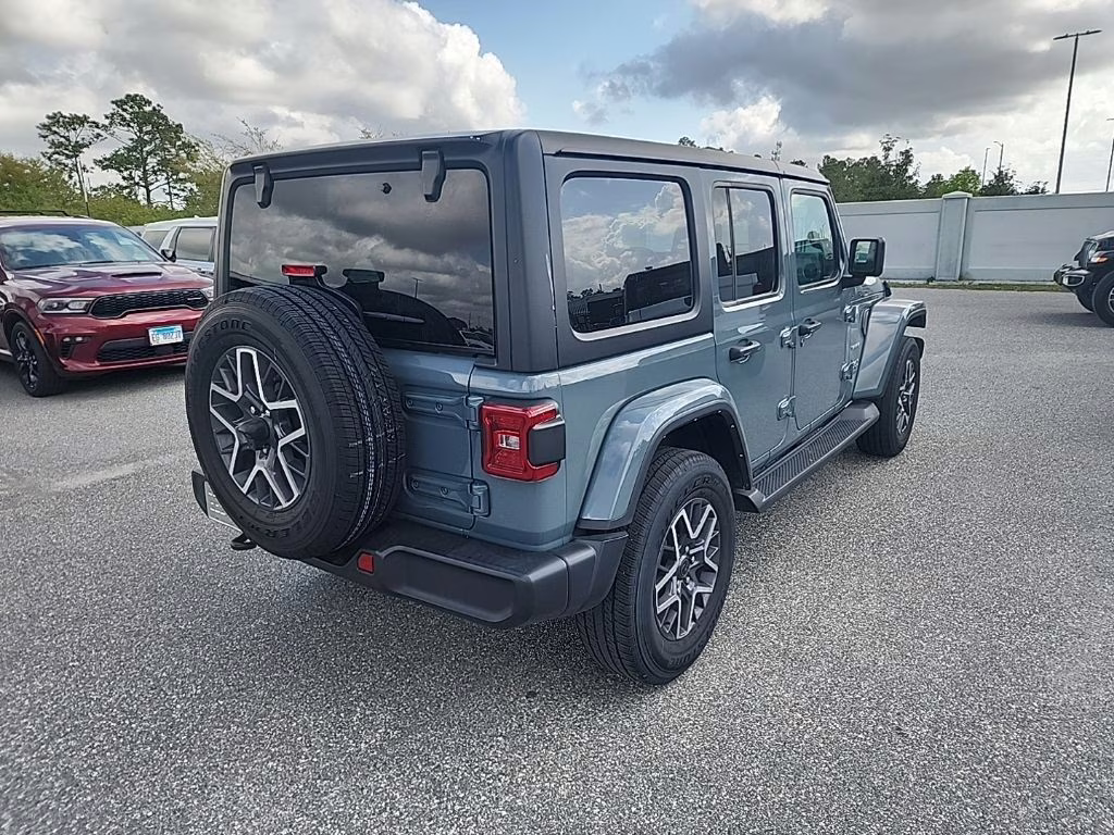 2024 Hydro Blue Pearlcoat Jeep Wrangler Sahara 4X4 SUV