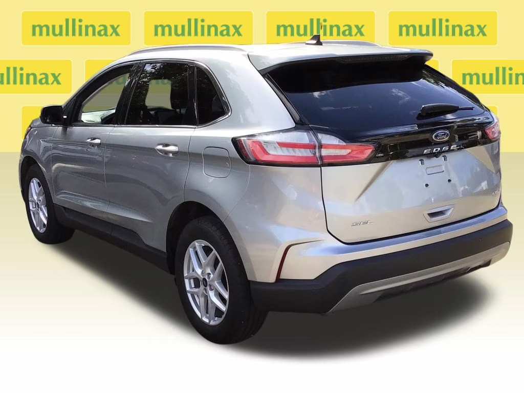 2024 Silver Metallic Ford Edge SEL AWD SUV