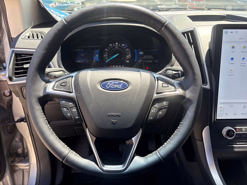 2024 Silver Metallic Ford Edge SEL AWD SUV