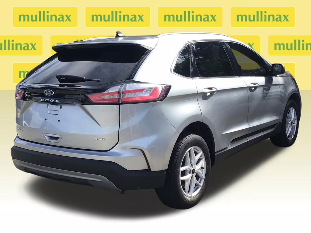 2024 Silver Metallic Ford Edge SEL AWD SUV