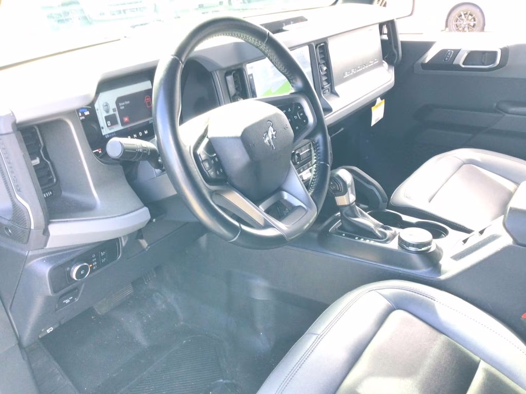 2024 Oxford White Ford Bronco Big Bend 4X4 SUV