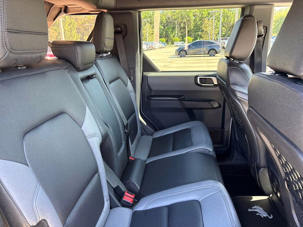 2024 Oxford White Ford Bronco Big Bend 4X4 SUV