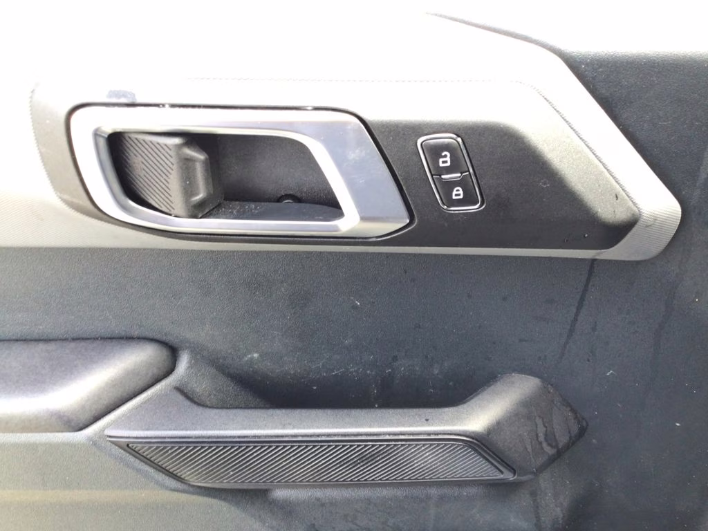 2024 Oxford White Ford Bronco Big Bend 4X4 SUV