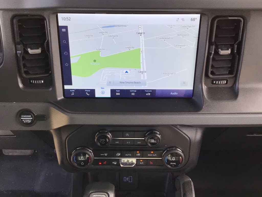 2024 Oxford White Ford Bronco Big Bend 4X4 SUV