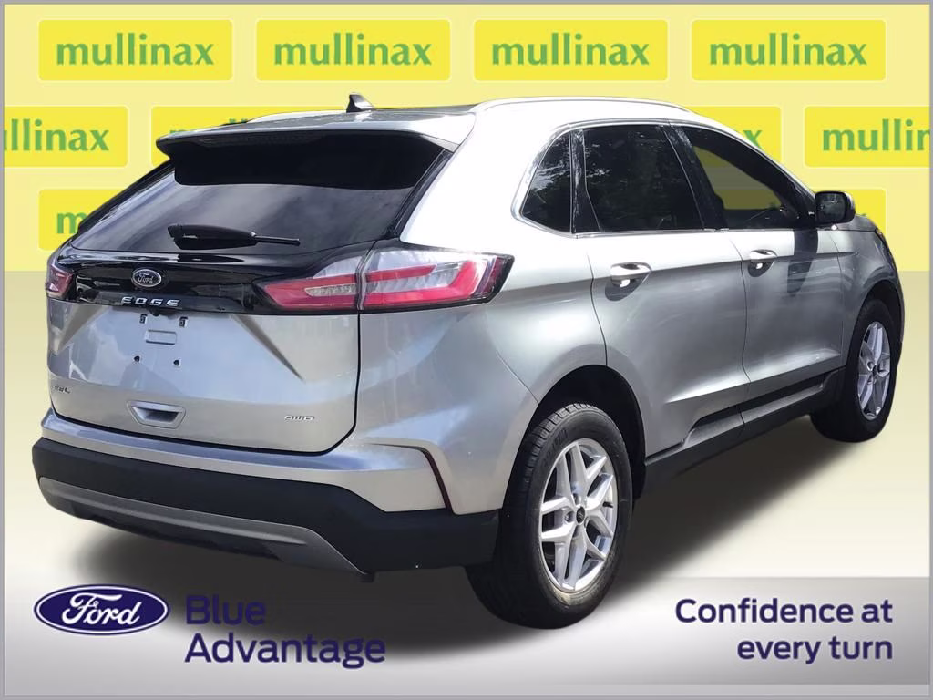 2024 Silver Metallic Ford Edge SEL AWD SUV
