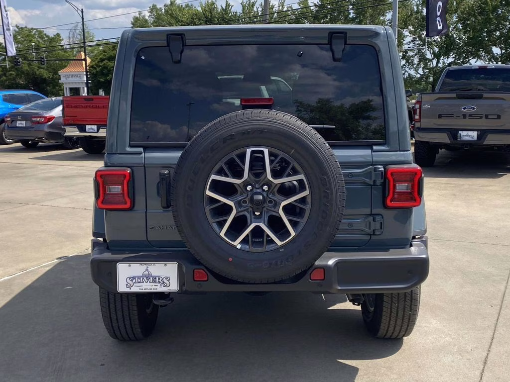 2026 Anvil Clear Coat Jeep Wrangler Sahara 4X4 SUV