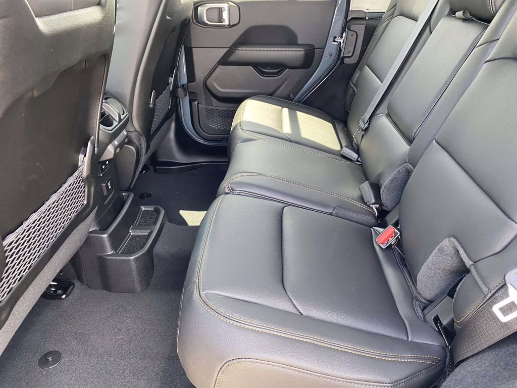 2026 Anvil Clear Coat Jeep Wrangler Sahara 4X4 SUV