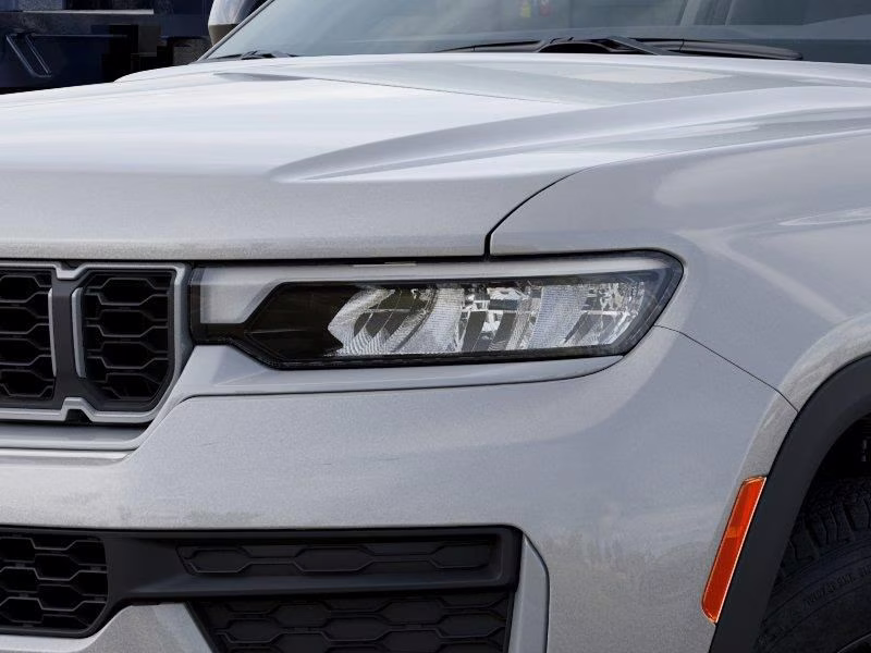 2026 Silver Zynith Jeep Grand Cherokee L Laredo Altitude RWD SUV