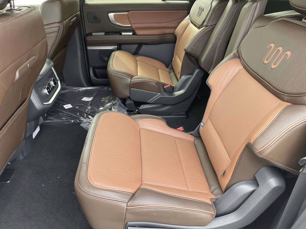 2026 Star White Metallic Tri-Coat Ford Expedition Max King Ranch 4X4 SUV