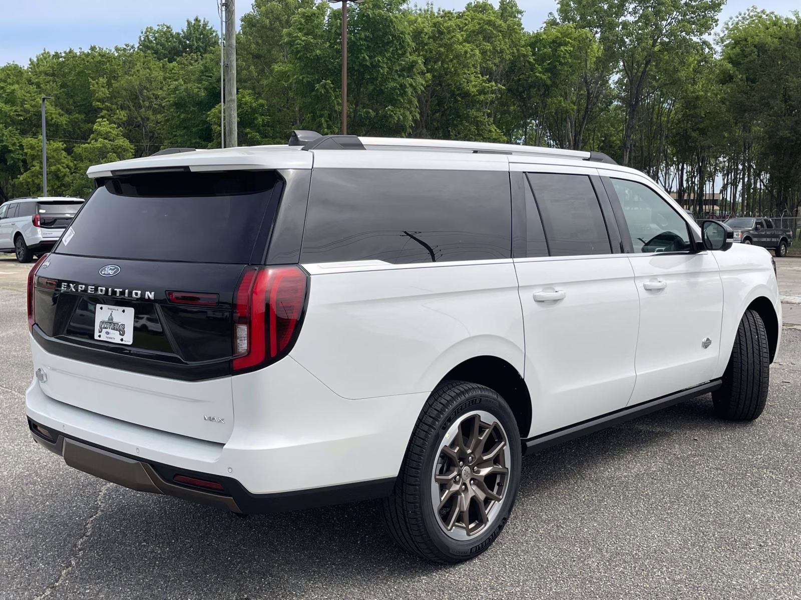 2026 Star White Metallic Tri-Coat Ford Expedition Max King Ranch 4X4 SUV