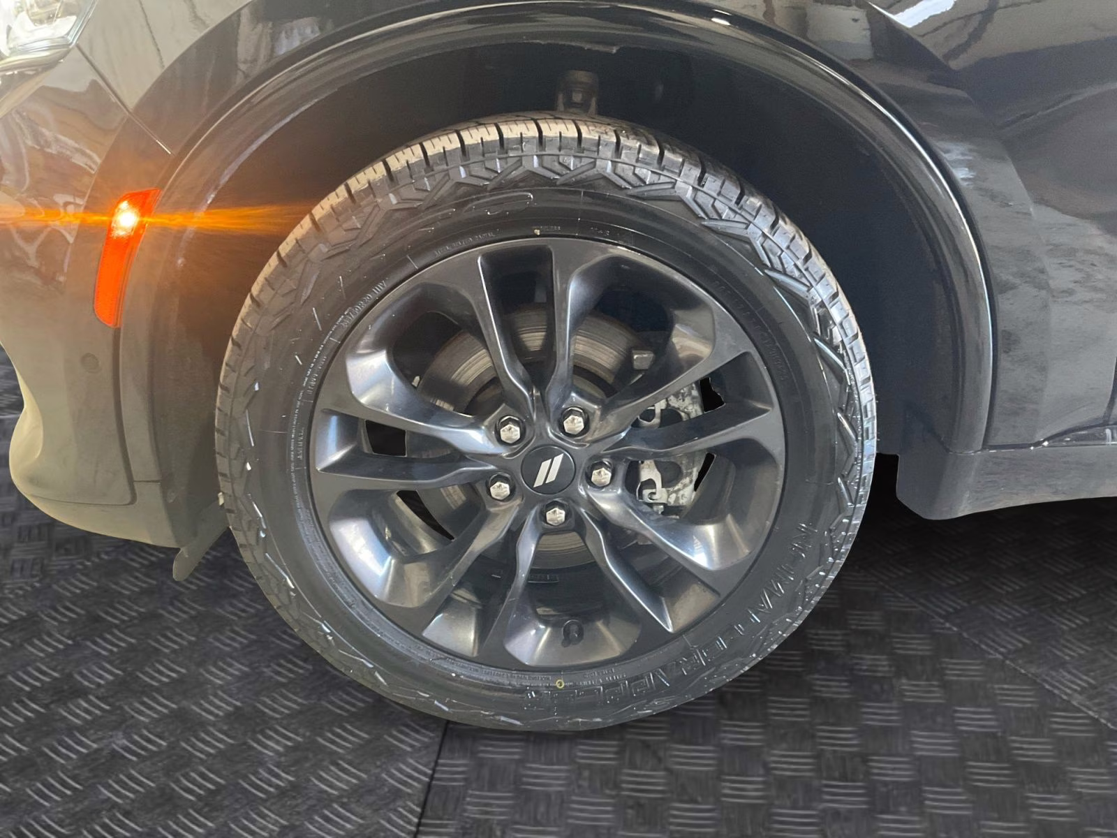 2025 DB Black Crystal Clearcoat Dodge Durango R/T Plus AWD SUV