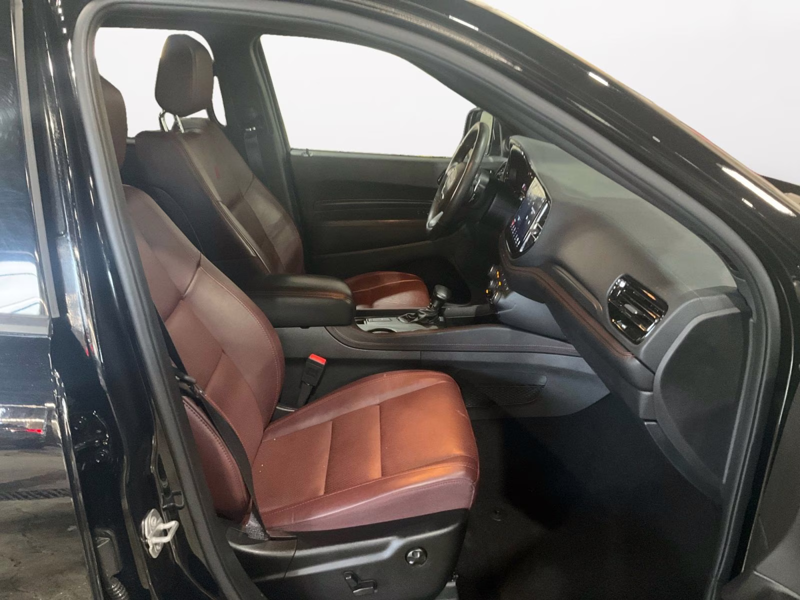 2025 DB Black Crystal Clearcoat Dodge Durango R/T Plus AWD SUV