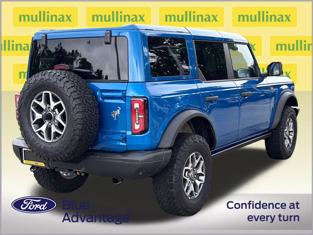2025 Velocity Blue Metallic Ford Bronco Badlands 4X4 SUV