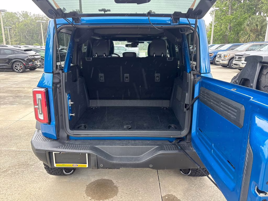 2025 Velocity Blue Metallic Ford Bronco Badlands 4X4 SUV