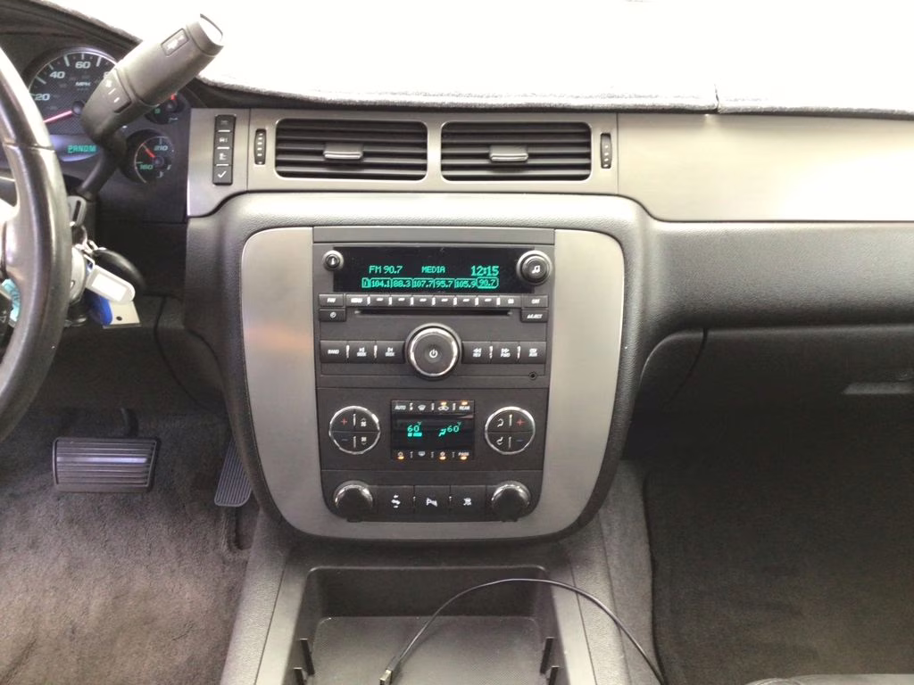 2010 Summit White Chevrolet Tahoe LT RWD SUV