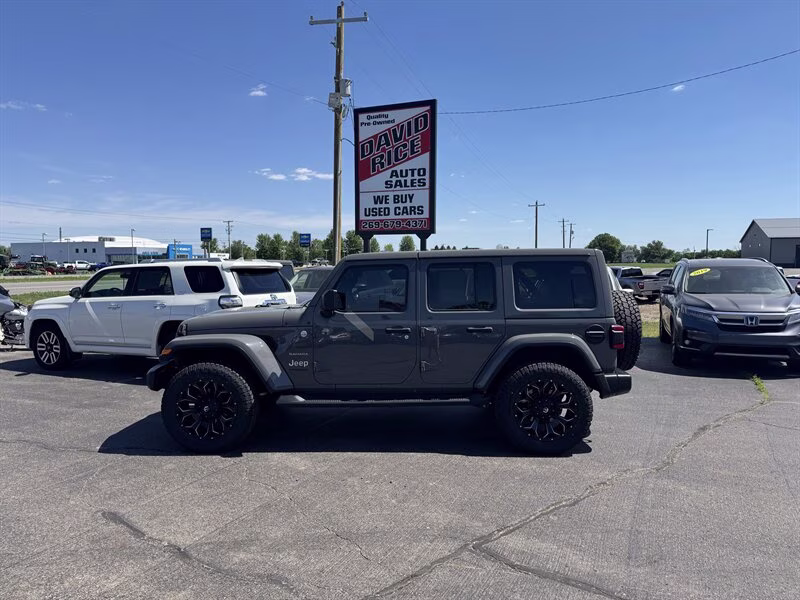 2020 Granite Crystal Metallic Clear Coat Jeep Wrangler Unlimited Sahara 4X4 SUV