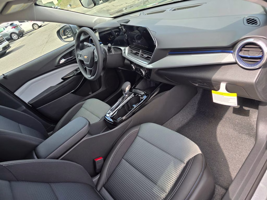 2026 Sterling Gray Metallic Chevrolet Trax LT FWD SUV