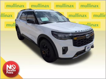 2026 Star White Metallic Tri-Coat Ford Explorer Tremor 4X4 SUV