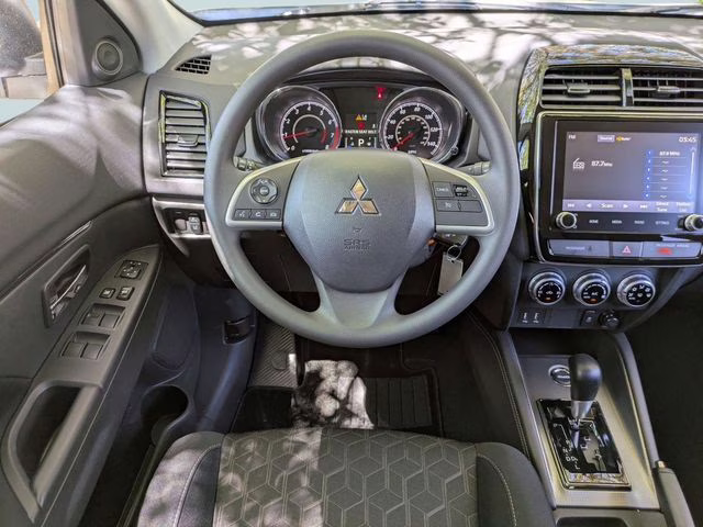 2026 White Diamond Mitsubishi Outlander Sport 2.0 ES 4X4 SUV