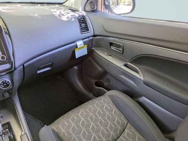 2026 White Diamond Mitsubishi Outlander Sport 2.0 ES 4X4 SUV