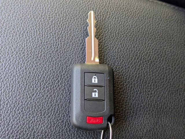 2026 White Diamond Mitsubishi Outlander Sport 2.0 ES 4X4 SUV