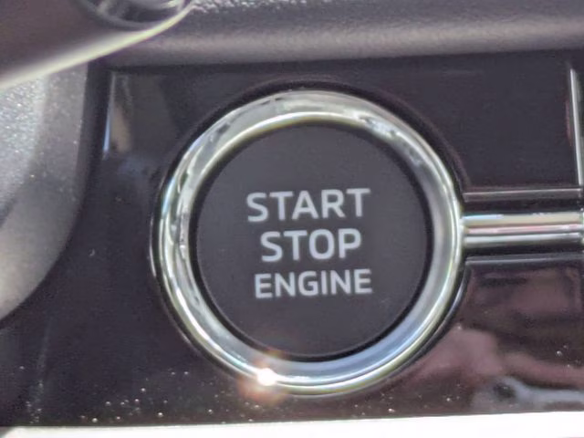 2026 White Diamond Mitsubishi Outlander SE FWD SUV