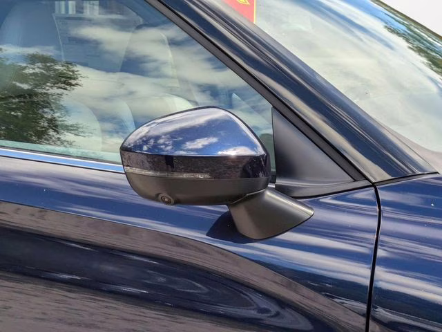 2026 Cosmic Blue Metallic Mitsubishi Outlander SE FWD SUV