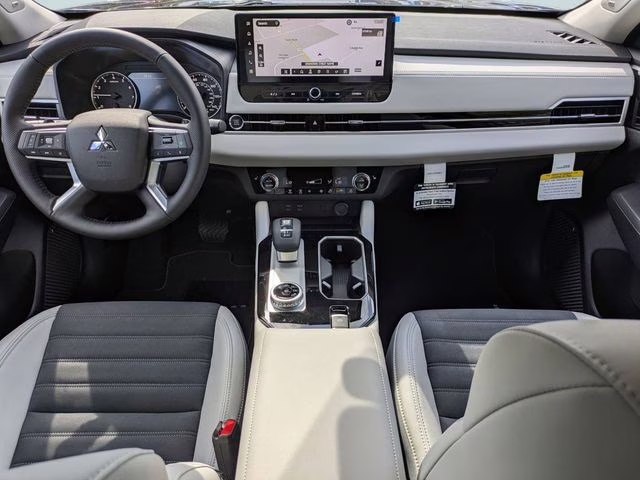 2026 Cosmic Blue Metallic Mitsubishi Outlander SE FWD SUV