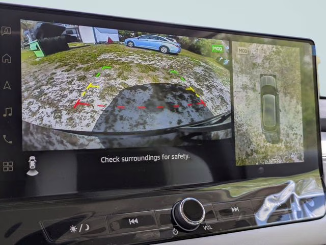 2026 Cosmic Blue Metallic Mitsubishi Outlander SE FWD SUV