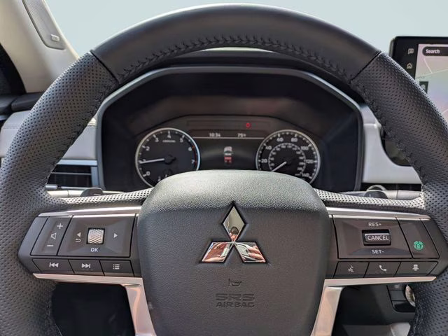 2026 Cosmic Blue Metallic Mitsubishi Outlander SE FWD SUV