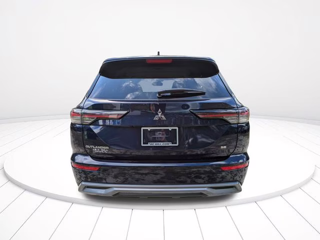 2026 Cosmic Blue Metallic Mitsubishi Outlander SE FWD SUV