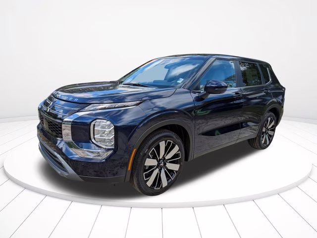 2026 Cosmic Blue Metallic Mitsubishi Outlander SE FWD SUV
