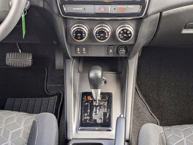 2026 Red Diamond Mitsubishi Outlander Sport 2.0 ES 4X4 SUV