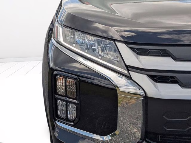 2026 Labrador Black Pearl Mitsubishi Outlander Sport 2.0 ES 4X4 SUV