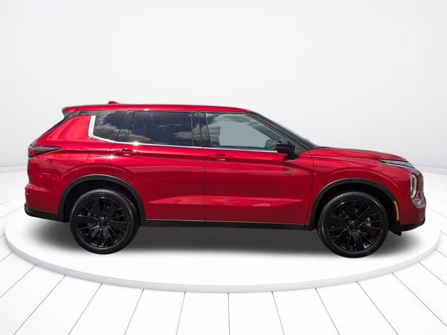 2026 Red Diamond Mitsubishi Outlander LE FWD SUV