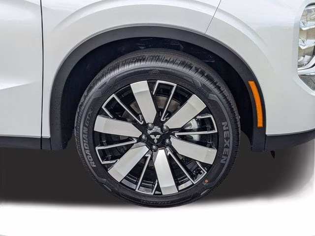 2026 White Diamond Mitsubishi Outlander SE FWD SUV