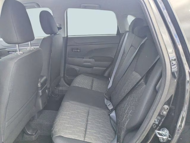 2026 Labrador Black Pearl Mitsubishi Outlander Sport 2.0 ES 4X4 SUV