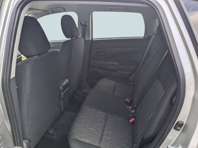2026 Alloy Silver Metallic Mitsubishi Outlander Sport 2.0 ES 4X4 SUV