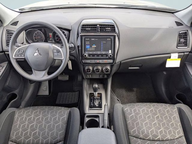 2026 Alloy Silver Metallic Mitsubishi Outlander Sport 2.0 ES 4X4 SUV