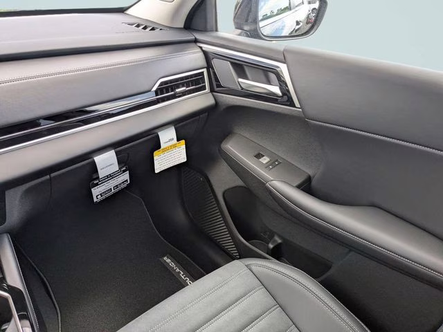 2026 Labrador Black Pearl Mitsubishi Outlander SE FWD SUV